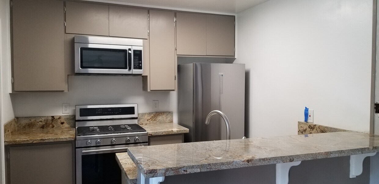 Kitchen - 6237 Carlow Dr