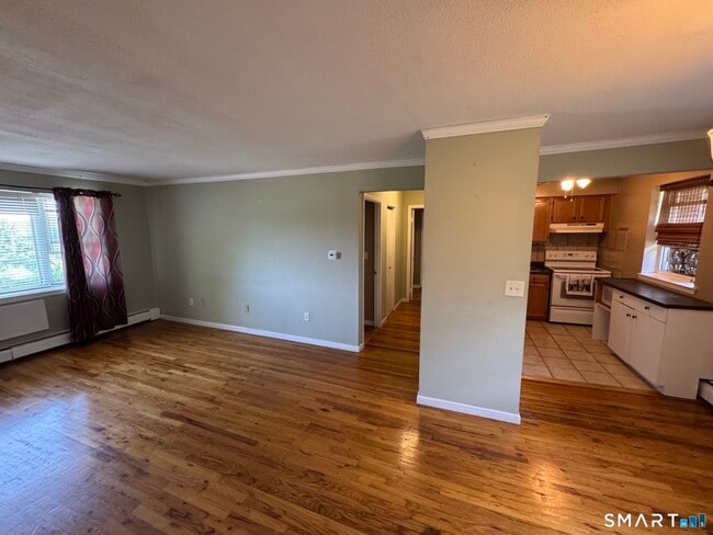 Building Photo - 7 Mountain Laurel Dr