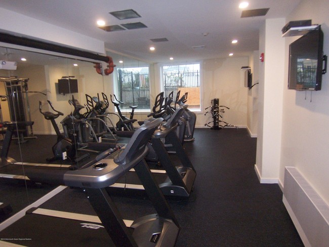 Foto del edificio - 200 Deal Lake Dr