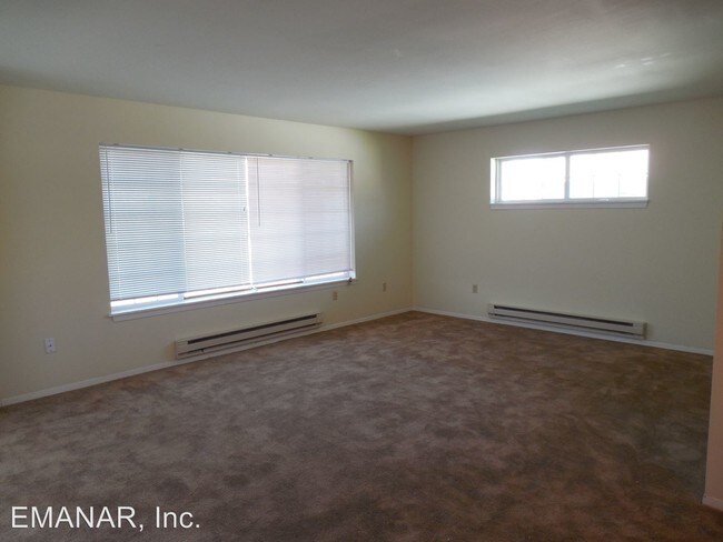 Building Photo - 9621 16th Ave S