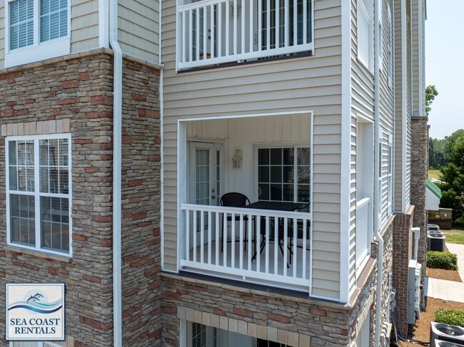 Building Photo - 320 Topsail Landing