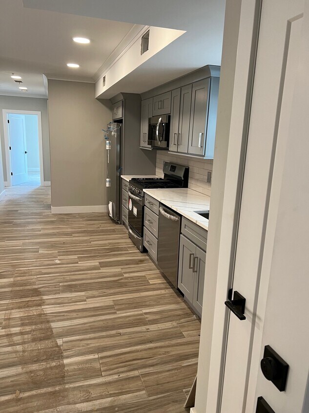 Foto principal - 647 N 7th St