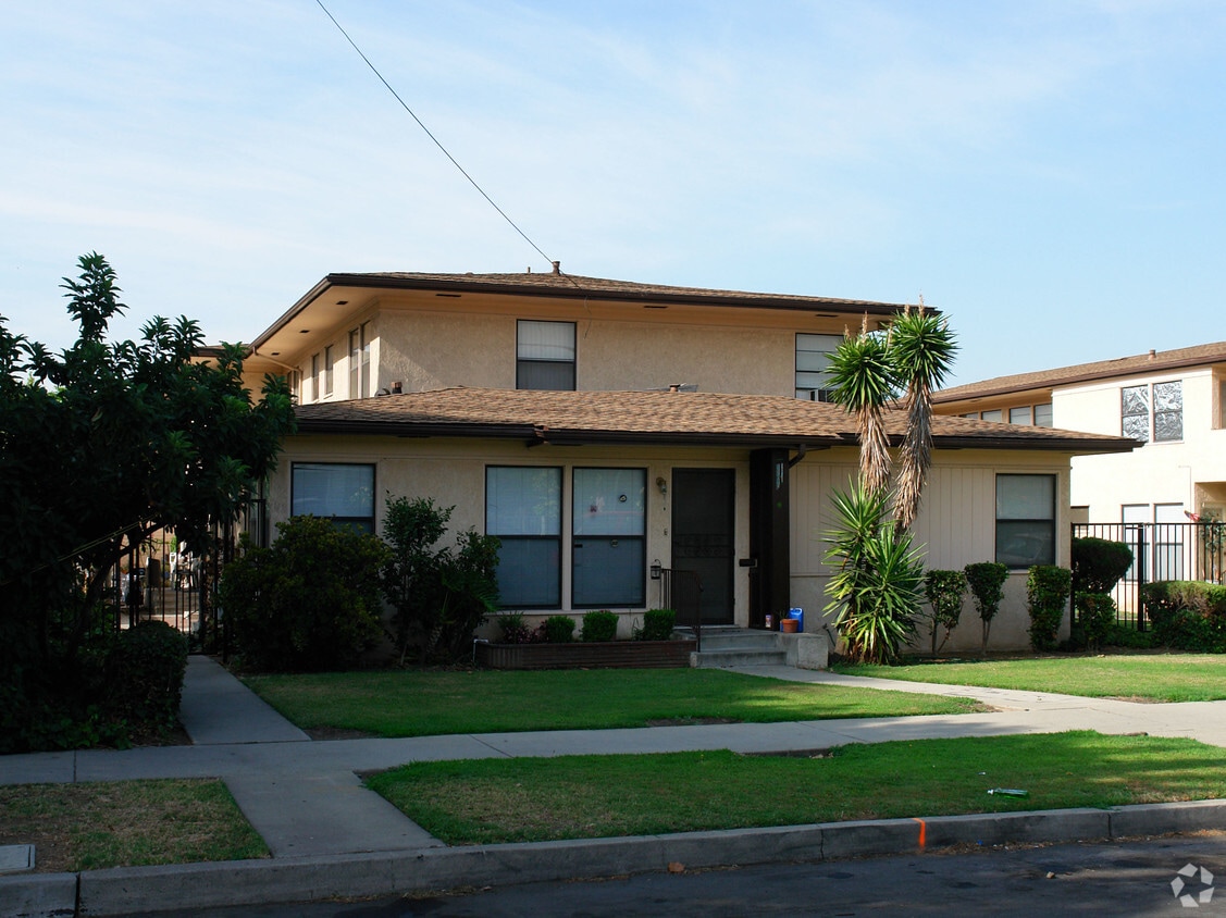 Building Photo - 541 W Flora St