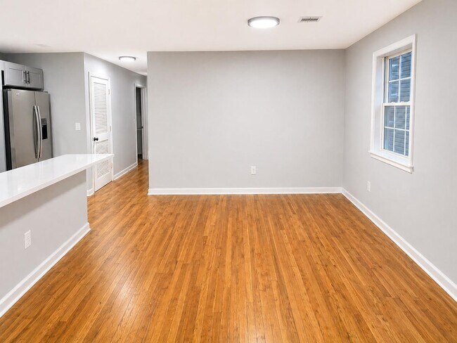 Foto del edificio - 214 Clerk St