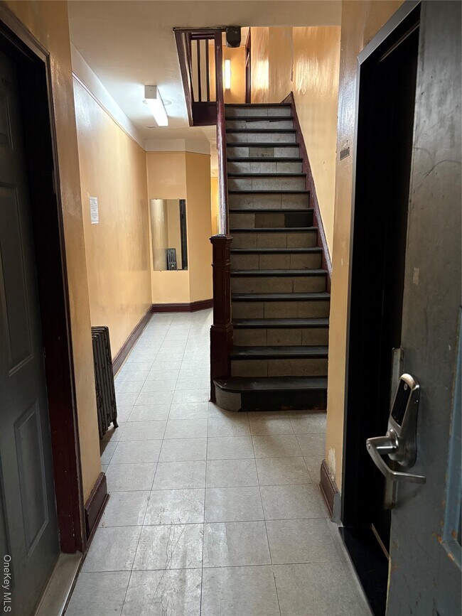 Foto del edificio - 30-68 45th St