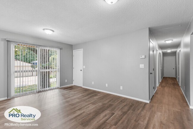 Foto del edificio - 5 Bedroom Home in Crystal