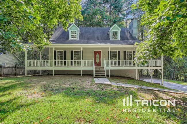 Foto del edificio - 623 Cedarcrest Rd