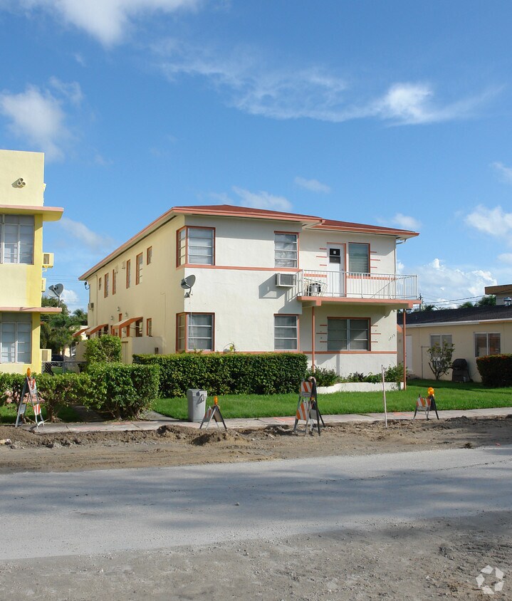 Foto del edificio - 1735 Marseille Dr
