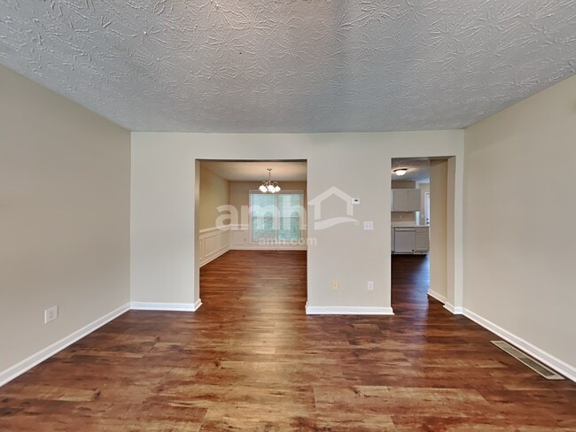 Building Photo - 798 Eight Point Ct