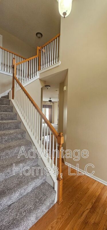 Foto del edificio - 809 Midjay Dr