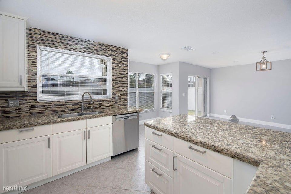 Foto principal - 4 br, 3.5 bath House - 491 SW 182nd Way