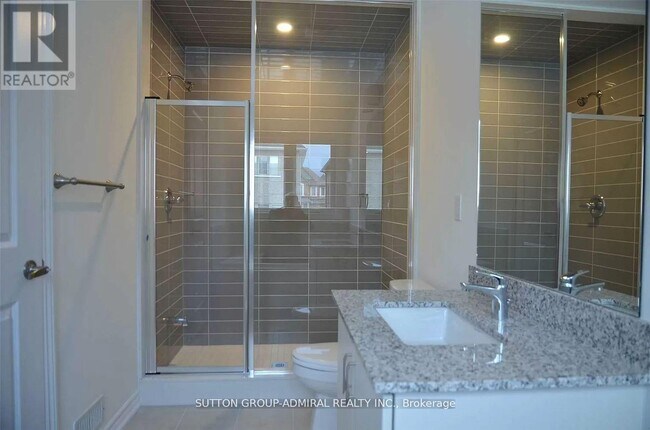 Building Photo - 1475 Blackmore St