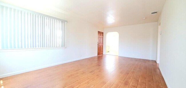 Foto del edificio - 8422 Wells St