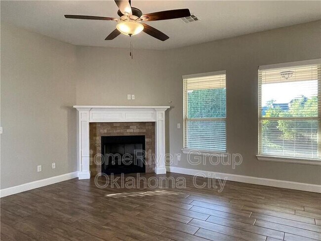 Building Photo - 207 Casey Ln