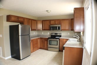 Building Photo - 18-22 Sugar Maple Ln