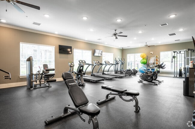 Fitness Center - Legends at Laurel Canyon