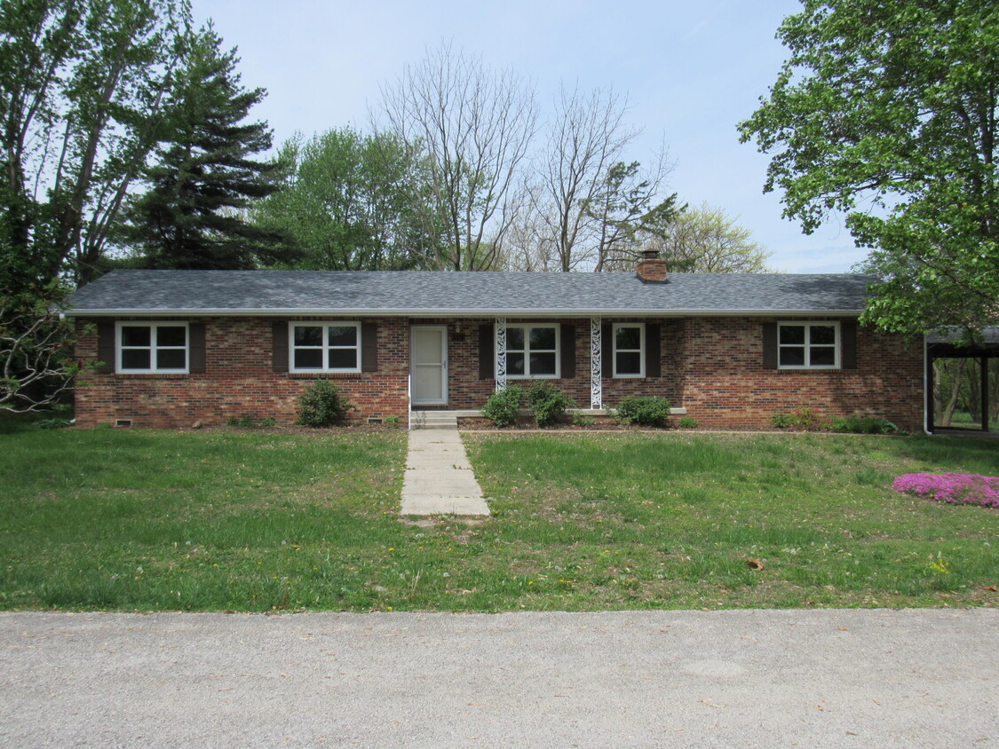 Foto principal - 319 Ash Dr