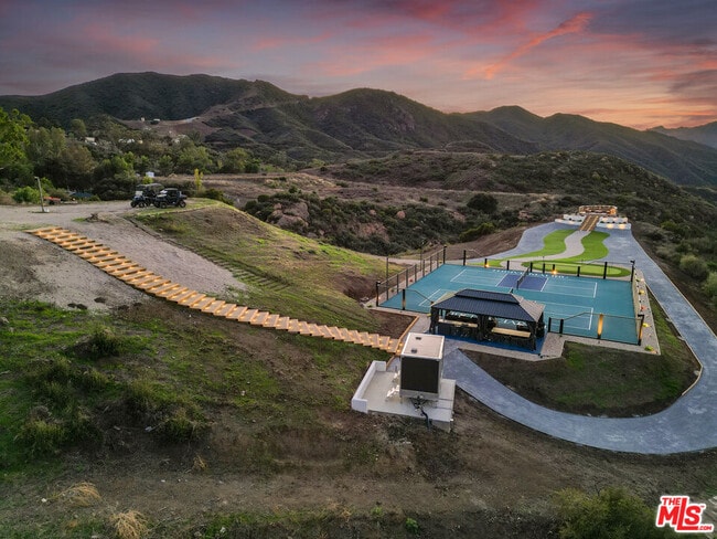 Foto del edificio - 265 Westlake Blvd