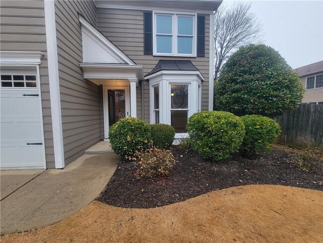 Building Photo - 315 Outwood Mill Ct