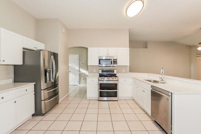 Building Photo - 1616 Hulett Dr