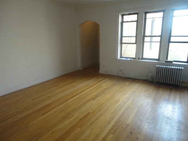 Building Photo - 2542 W Summerdale Ave