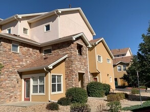 Building Photo - 2 Bed 2 Bath Condo