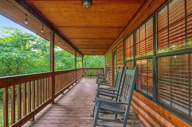 Foto del edificio - 206 Orca Rd