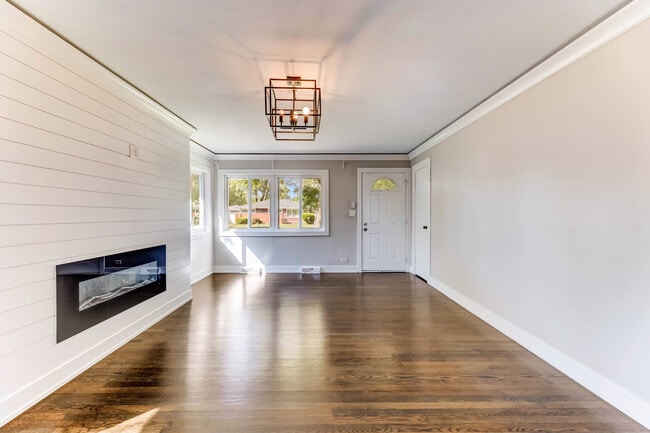 Building Photo - 2859 Stafford Dr