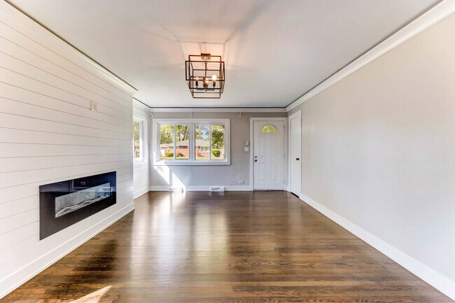 Foto del edificio - 2859 Stafford Dr