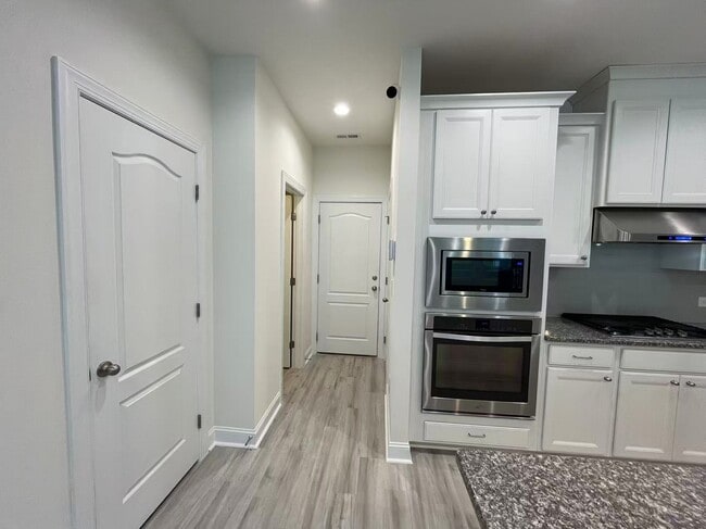 Building Photo - 311 Alamosa Pl