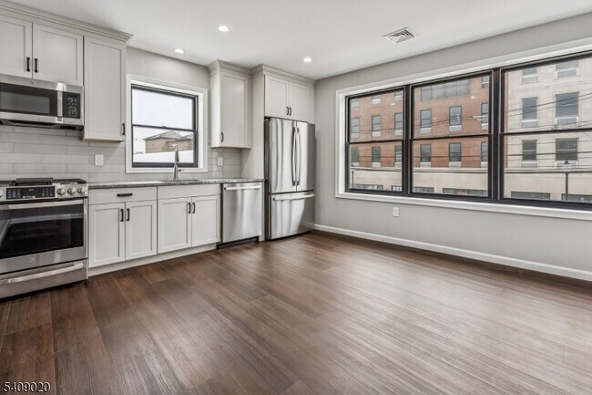 Foto del edificio - 268 Morris Ave