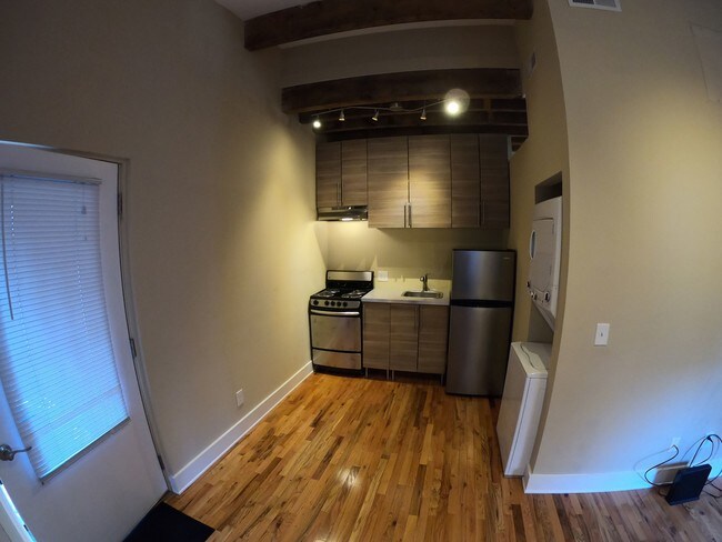 Foto del edificio - 28 E 13th St