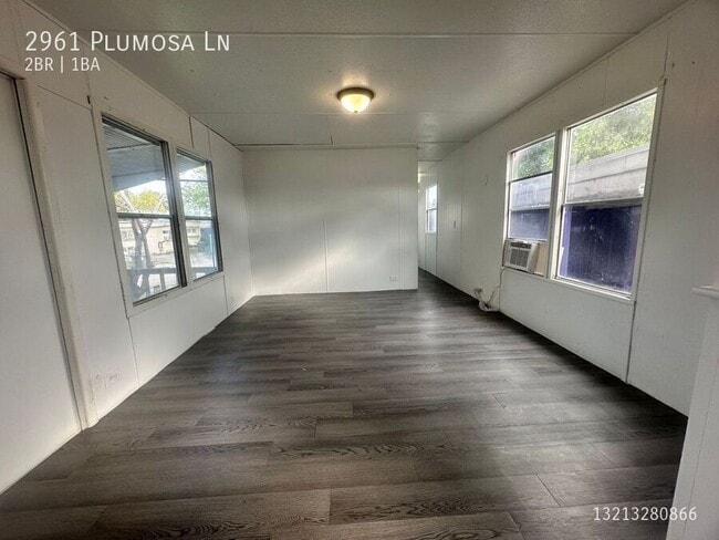 Photo - 2961 Plumosa Ln House