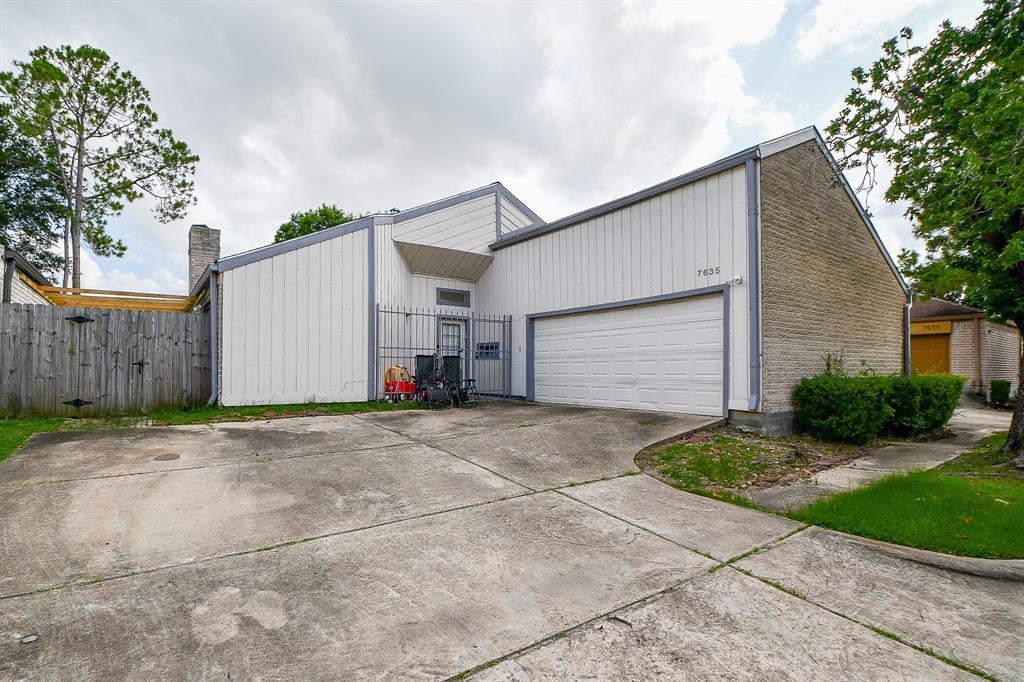 Primary Photo - 7635 Hopewell Ln