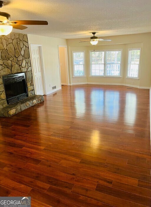 Foto del edificio - 152 Timber Mill Cir
