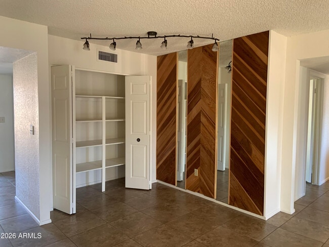 Foto del edificio - 17634 N 2nd St