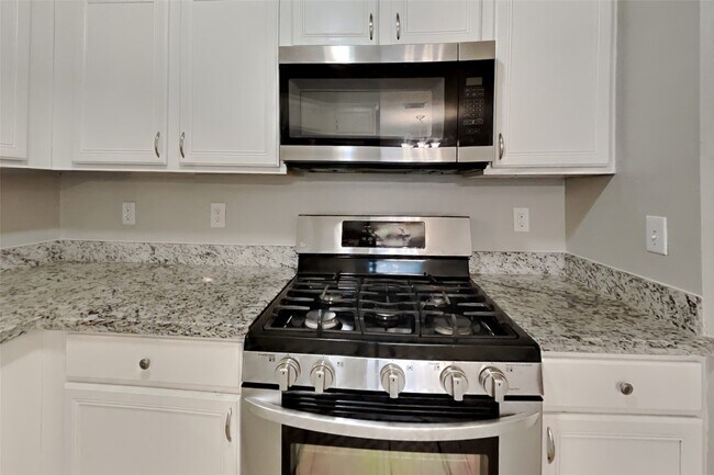 Foto del edificio - 18203 Campbellford Dr