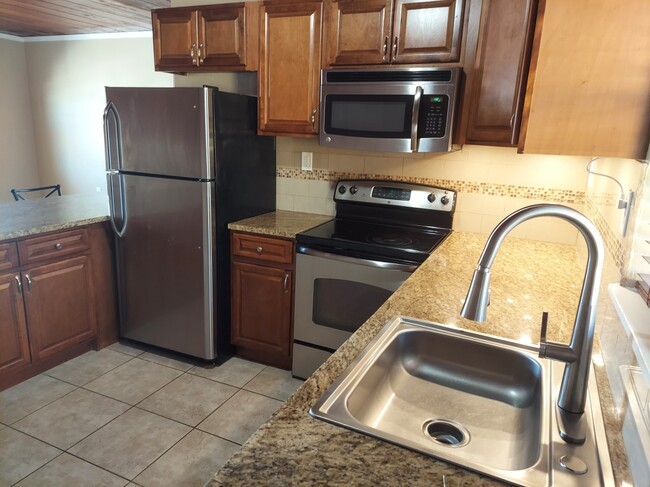 Foto del edificio - 327 Lee Ave