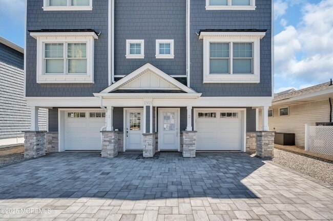 Building Photo - 1503 Grand Central Ave