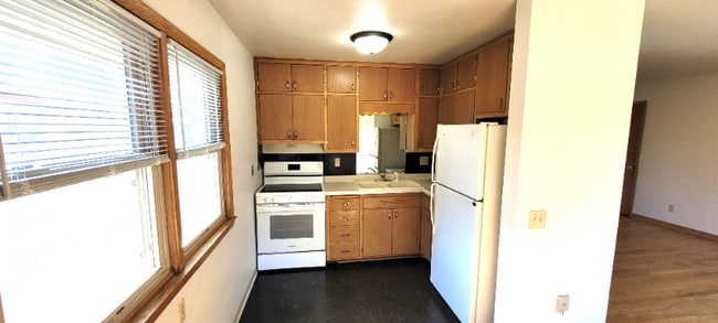 Building Photo - 926 High St