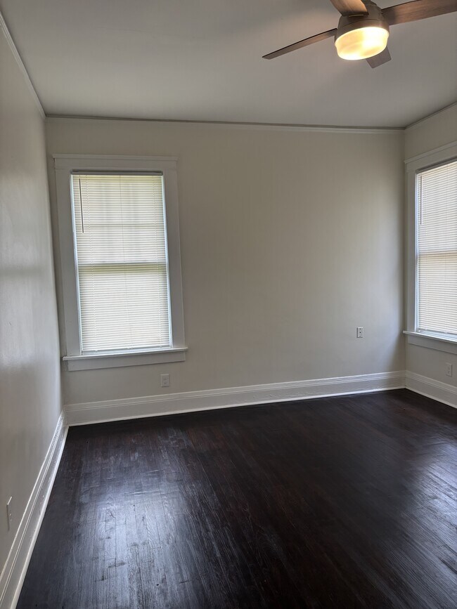 Building Photo - 1708 Glenview Ave