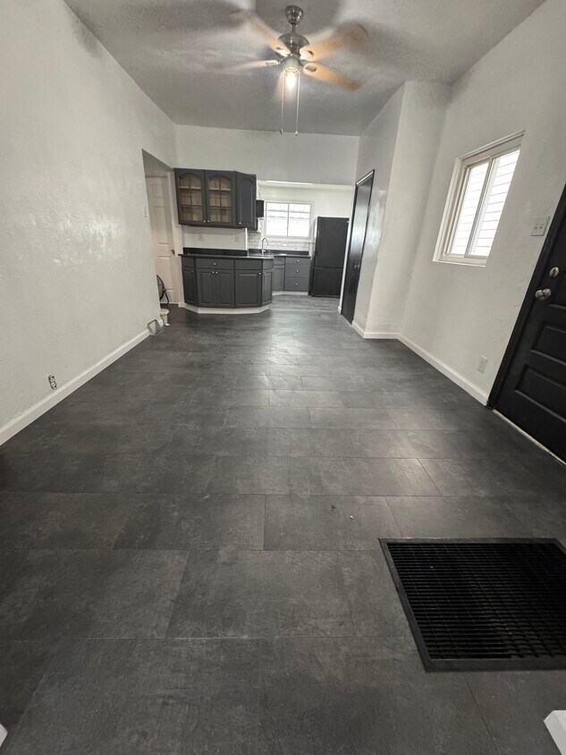 Foto principal - 302 Prospect St