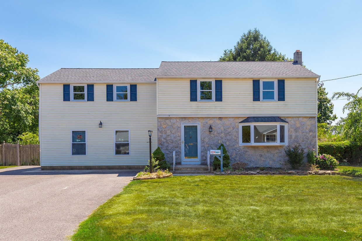 110 Franklin Rd, Glassboro, NJ 08028 House for Rent in Glassboro, NJ