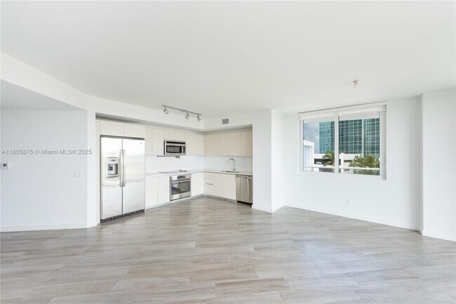 Foto del edificio - 4250 Biscayne Blvd
