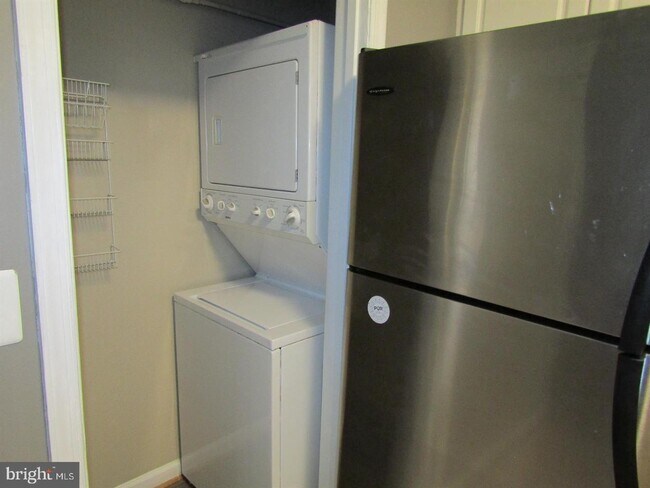 Foto del edificio - 12911 Alton Square