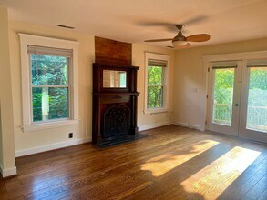 Building Photo - 3436 Lyleburn Pl
