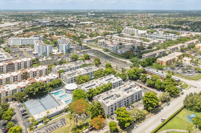 Paradise Isles Apartments - Context - Paradise Isles Apartments