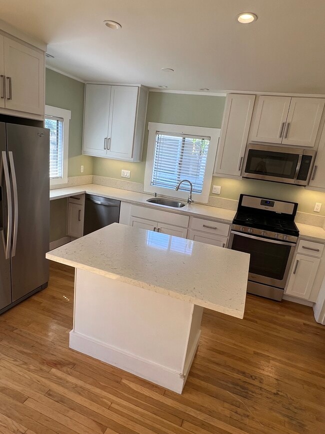 Kitchen - 5152 Stratford Rd