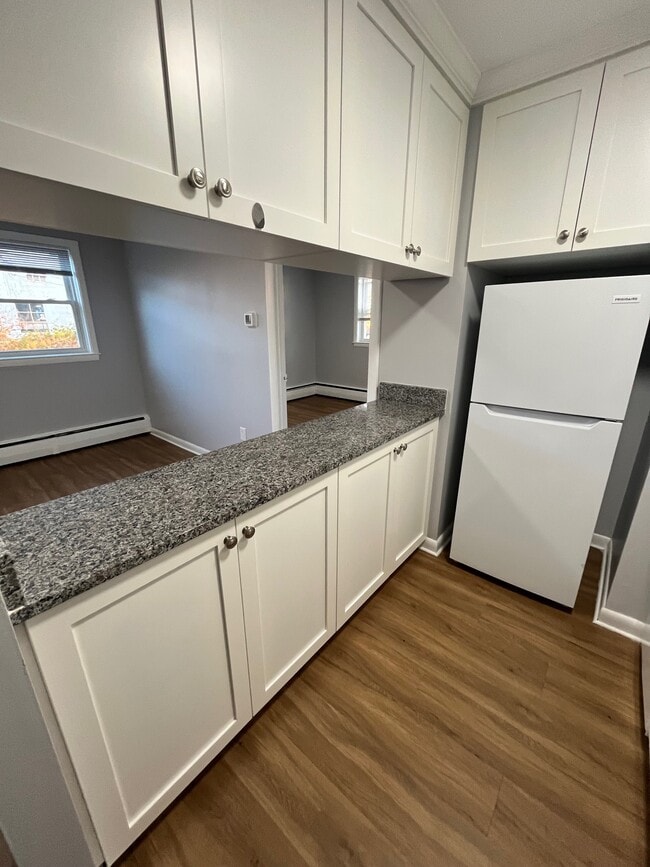 Foto del edificio - 15 Fairfax Ave