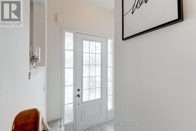 Photo du bâtiment - 144 MCBRIDE Ave